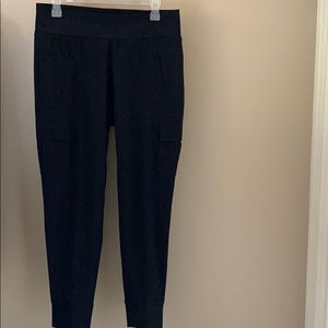 Women’s Athleta Pants, black, size 8. Never worn